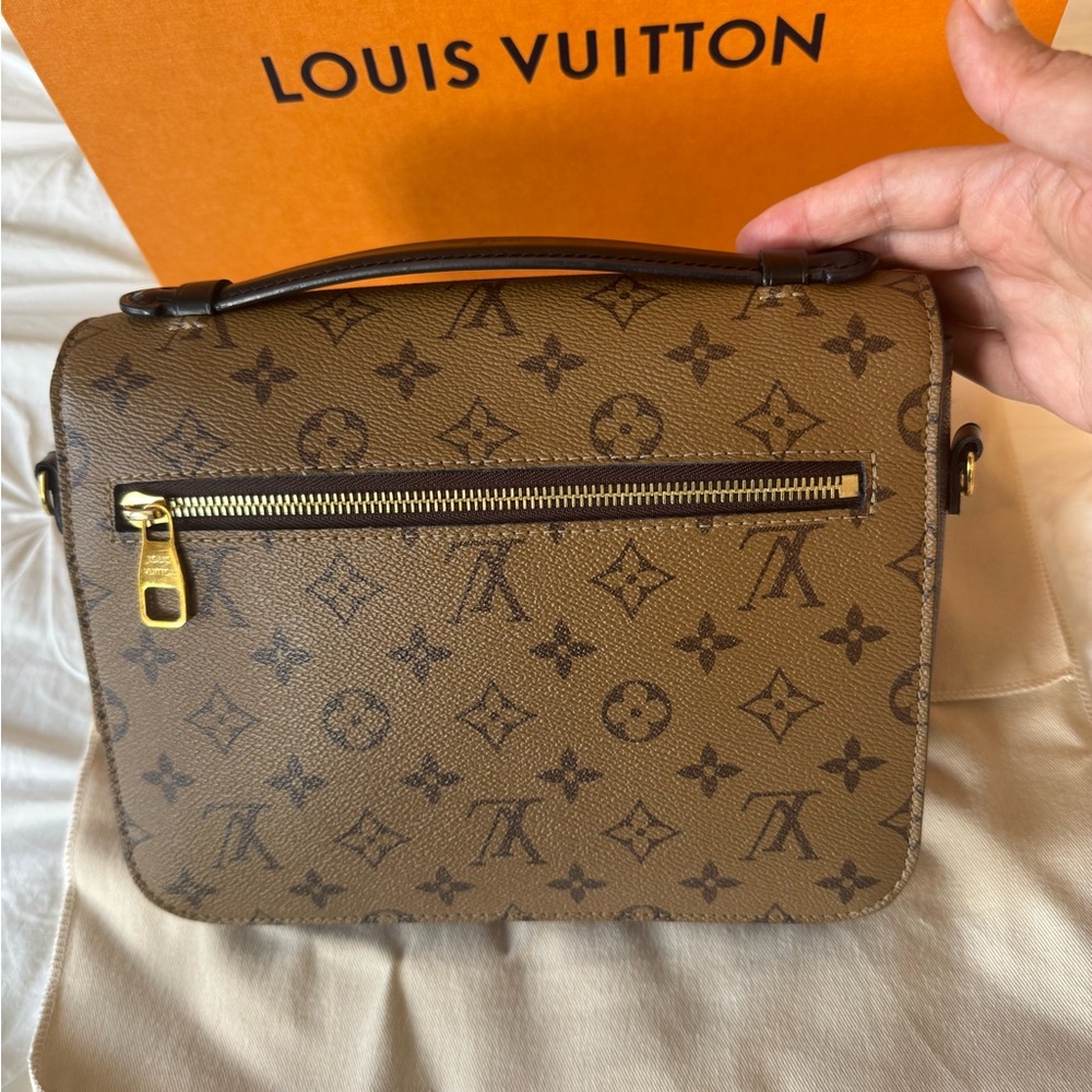 Louis Vuitton LV Pochette Métis - Picture 6 of 16